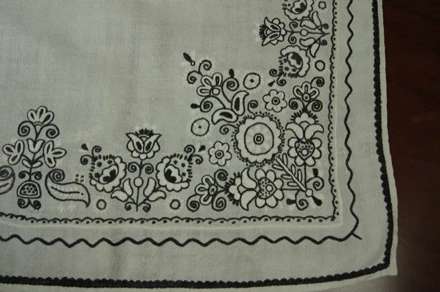 Black White Floral Embroidered Antique Tablecloth