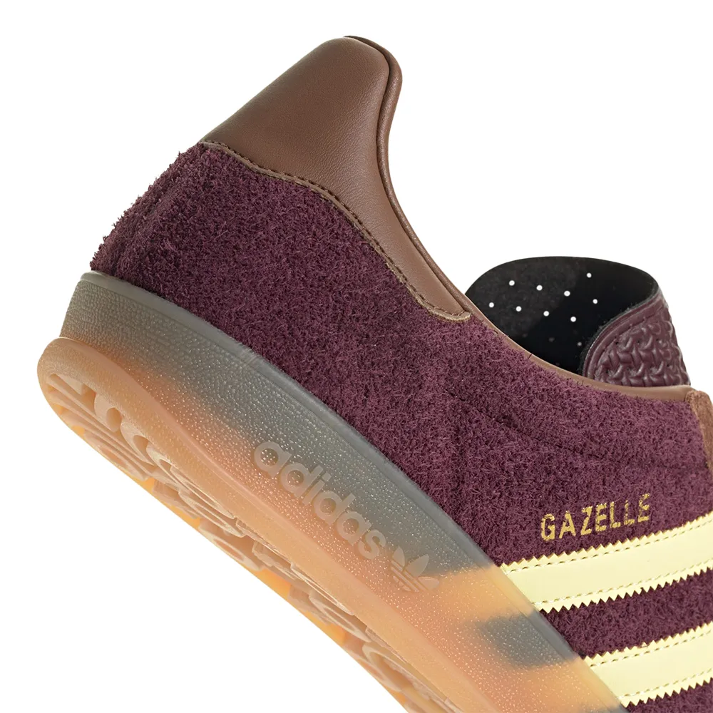 Gazelle Indoor 'Maroon'