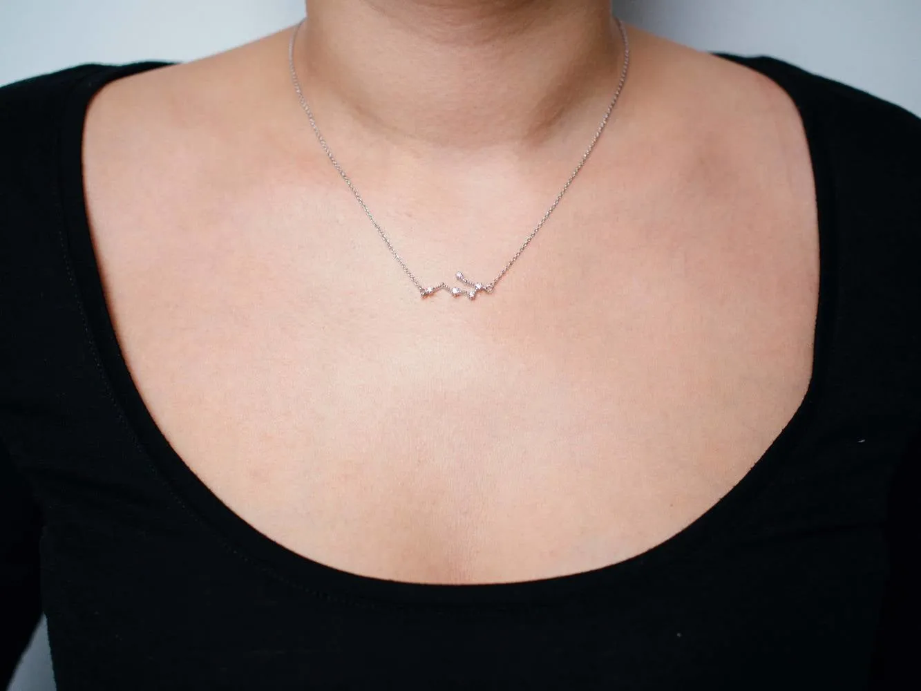 Gemini Necklace May 21. - Jun 20.