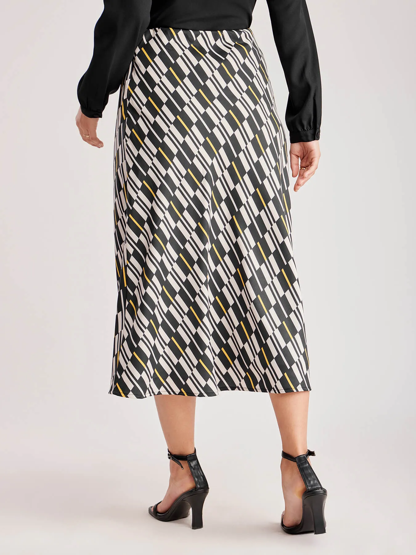 Geometric Print A-Line Skirt - Black And Off White