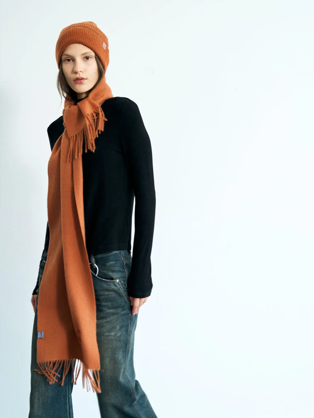 "Lost in Warmth" Classic Cashmere Scarf - Caramel